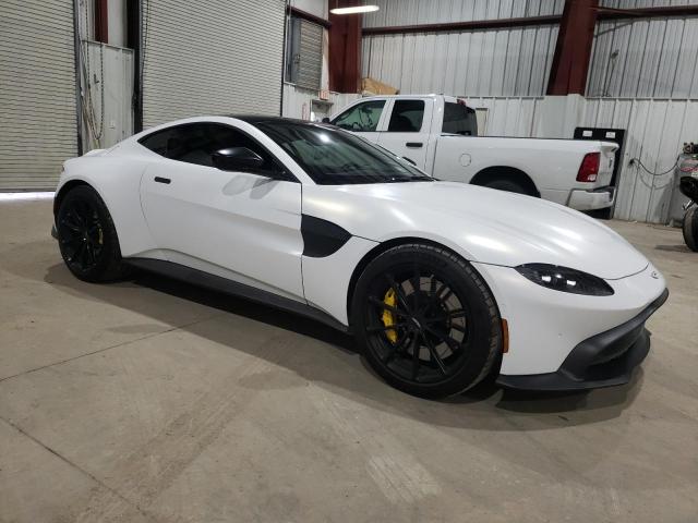 SCFSMGAWXKGN01417 - 2019 ASTON MARTIN VANTAGE WHITE photo 4