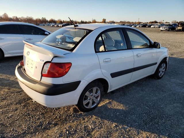 KNADE223396447838 - 2009 KIA RIO BASE WHITE photo 3