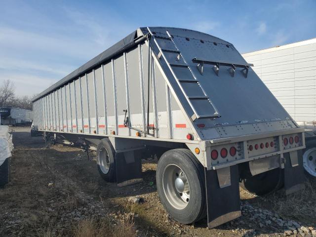 1T92C472X40007410 - 2004 OTHR TRAILER SILVER photo 3