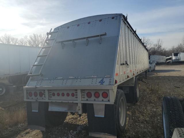 1T92C472X40007410 - 2004 OTHR TRAILER SILVER photo 4