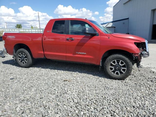 5TFUM5F19CX030709 - 2012 TOYOTA TUNDRA DOUBLE CAB SR5 RED photo 4