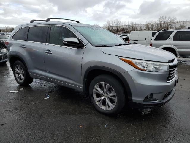 5TDJKRFH0FS213200 - 2015 TOYOTA HIGHLANDER XLE SILVER photo 4