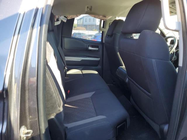 5TFUY5F16FX428372 - 2015 TOYOTA TUNDRA DOUBLE CAB SR/SR5 GRAY photo 10