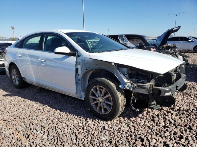 5NPE24AF0KH739966 - 2019 HYUNDAI SONATA SE WHITE photo 4