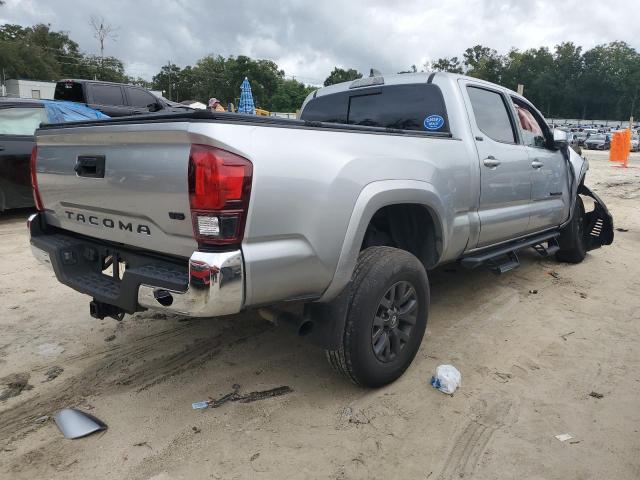 3TMBZ5DN3NM035959 - 2022 TOYOTA TACOMA DOUBLE CAB SILVER photo 3