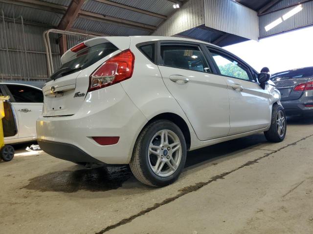 3FADP4EJ1KM107991 - 2019 FORD FIESTA SE Weiß Foto 3