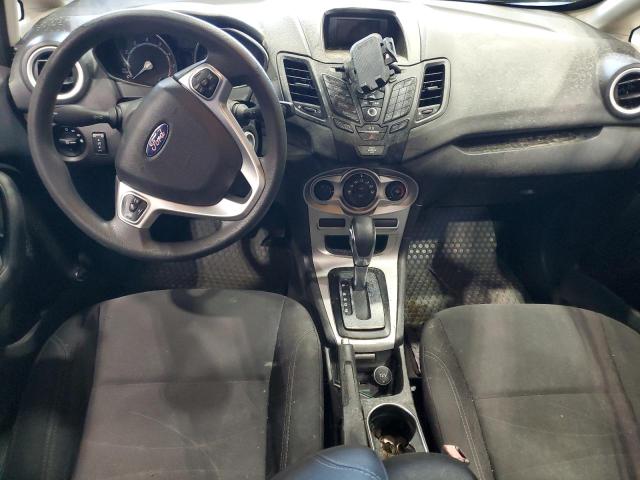 3FADP4EJ1KM107991 - 2019 FORD FIESTA SE Weiß Foto 8