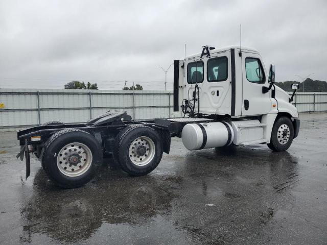 1FUGGEDV0JLHB4036 - 2018 FREIGHTLINER CASCADIA 1 Blanco foto 4