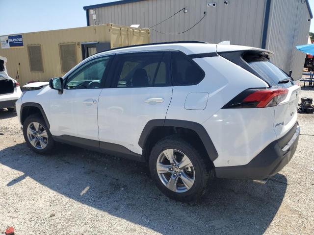 4T3LWRFV8SU173931 - 2025 TOYOTA RAV4 LE WHITE photo 2