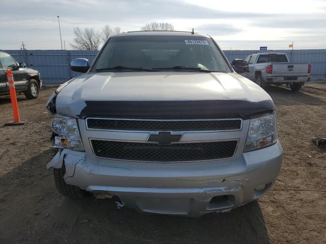 1GNUKJE34AR249572 - 2010 CHEVROLET SUBURBAN K1500 LT SILVER photo 5