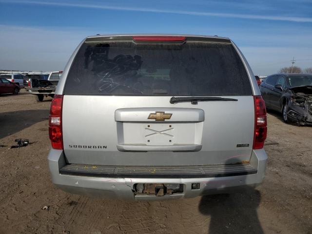 1GNUKJE34AR249572 - 2010 CHEVROLET SUBURBAN K1500 LT SILVER photo 6