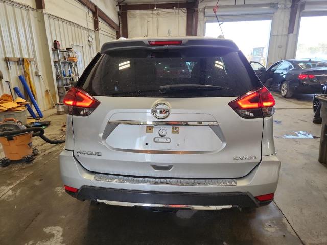 KNMAT2MV7JP535140 - 2018 NISSAN ROGUE S SILVER photo 6
