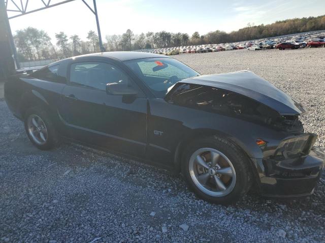 1ZVFT82H765179987 - 2006 FORD MUSTANG GT BLACK photo 4