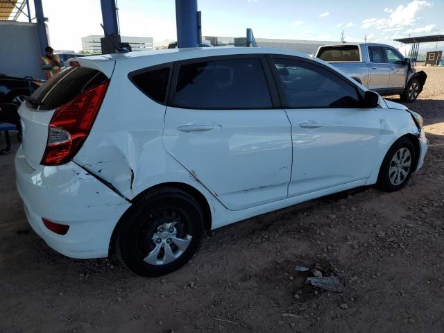 KMHCT5AE7HU319102 - 2017 HYUNDAI ACCENT SE WHITE photo 3