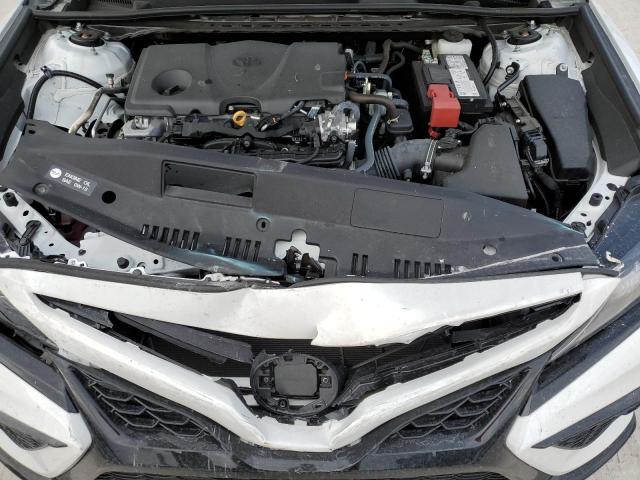 4T1G11AK4PU795585 - 2023 TOYOTA CAMRY SE NIGHT SHADE WHITE photo 11