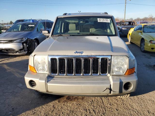 1J8HG48KX7C626569 - 2007 JEEP COMMANDER TAN photo 5