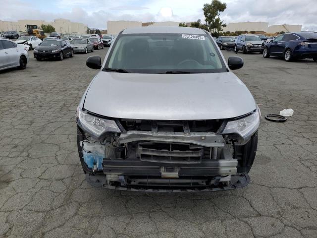 JA4AD2A31JZ052824 - 2018 MITSUBISHI OUTLANDER ES SILVER photo 5
