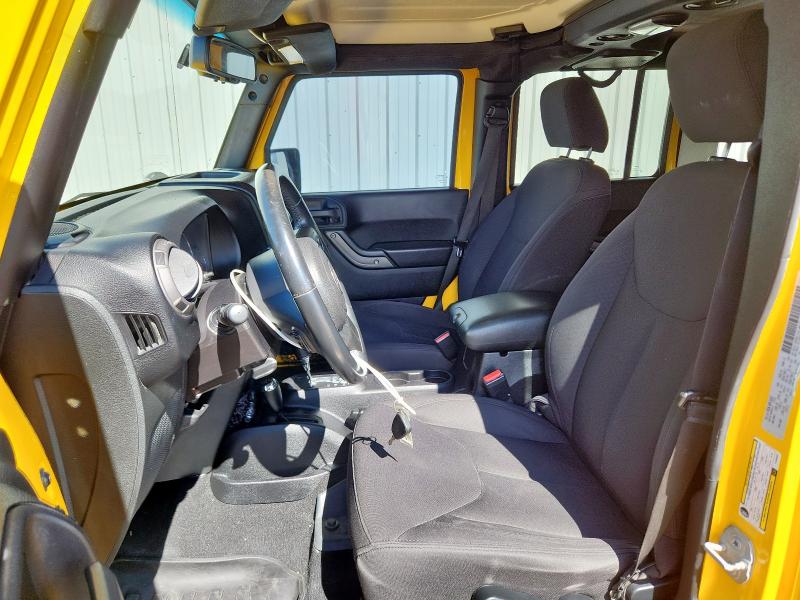 1C4BJWDG3FL636497 - 2015 JEEP WRANGLER U SPORT Sarı foto 7