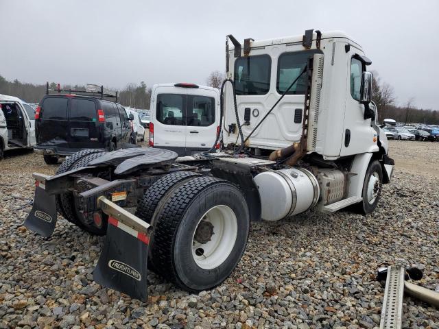 1FUBGBDV3GLHE4259 - 2016 FREIGHTLINER CASCADIA 1 WHITE photo 4