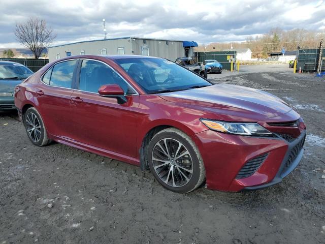 4T1B11HK8JU528005 - 2018 TOYOTA CAMRY L RED photo 4
