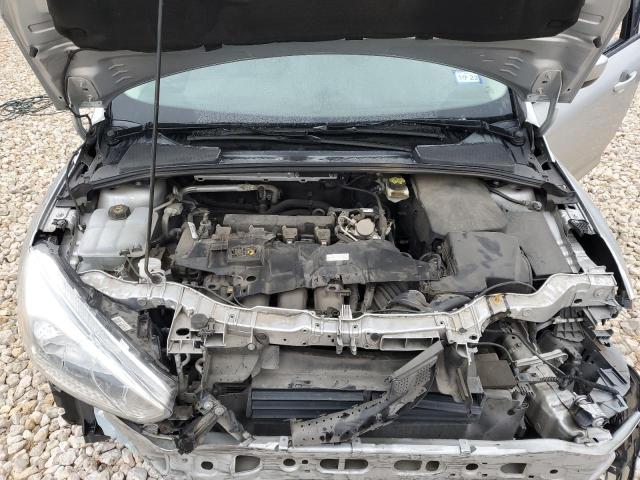 1FADP3F29JL321399 - 2018 FORD FOCUS SE SILVER photo 11