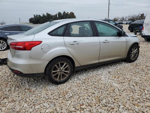 1FADP3F29JL321399 - 2018 FORD FOCUS SE SILVER photo 3