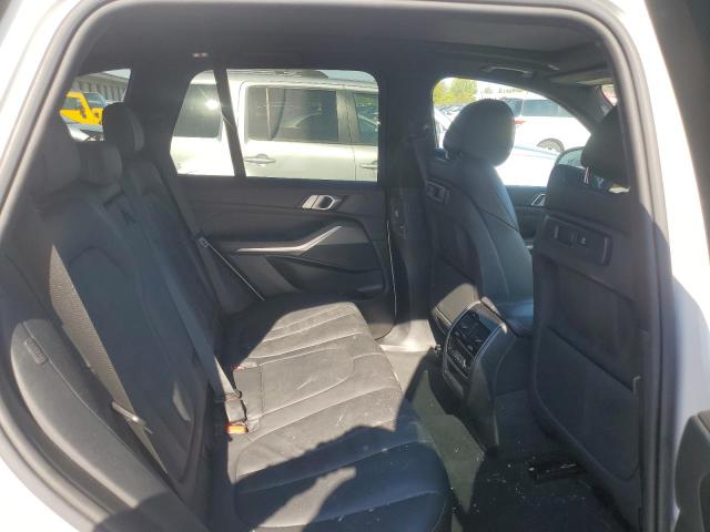 5UXCR6C56KLL09940 - 2019 BMW X5 XDRIVE40I WHITE photo 11