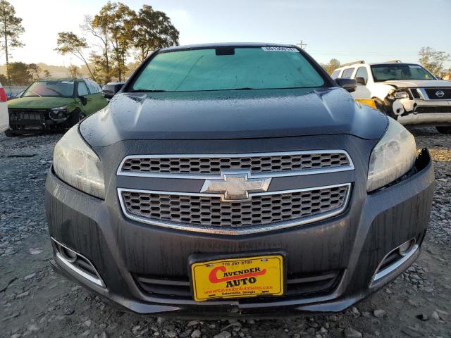 1G11H5SA6DF239192 - 2013 CHEVROLET MALIBU LTZ ნაცრისფერი ფოტო 5