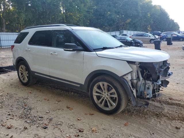 1FM5K7D82KGA86653 - 2019 FORD EXPLORER XLT Weiß Foto 4