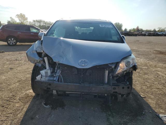 5TDYK3DC2FS648688 - 2015 TOYOTA SIENNA XLE SILVER photo 5