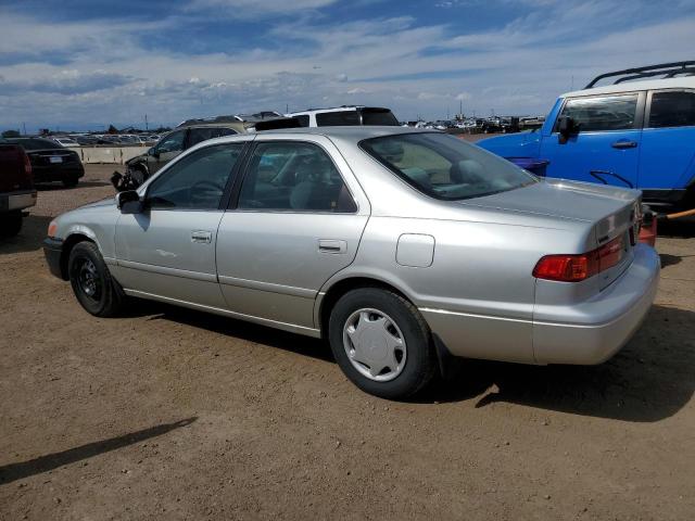 4T1BG22K8YU003890 - 2000 TOYOTA CAMRY CE 银色 照片 2