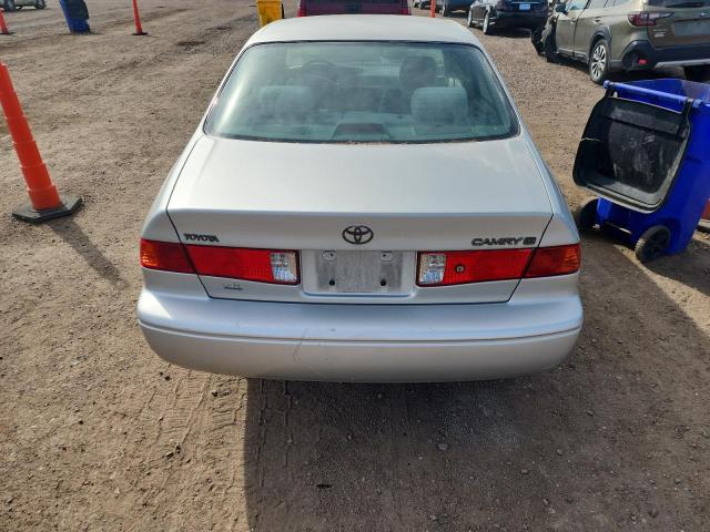 4T1BG22K8YU003890 - 2000 TOYOTA CAMRY CE 银色 照片 6