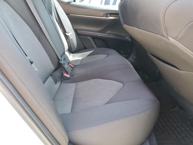 4T1B11HK3KU852626 - 2019 TOYOTA CAMRY L WHITE photo 10