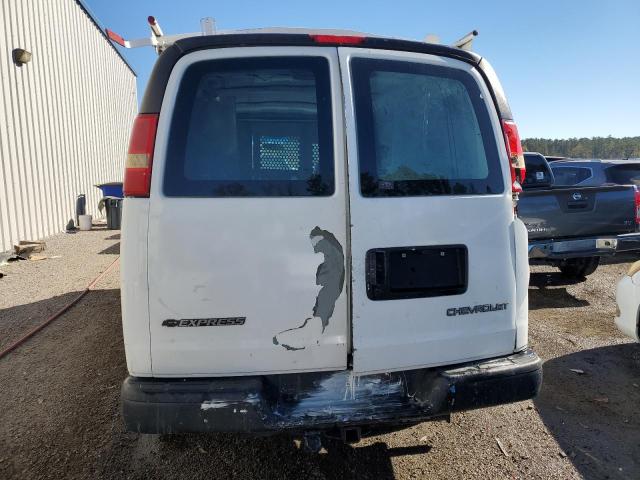 1GCGG25V731208496 - 2003 CHEVROLET EXPRESS G2 WHITE photo 6