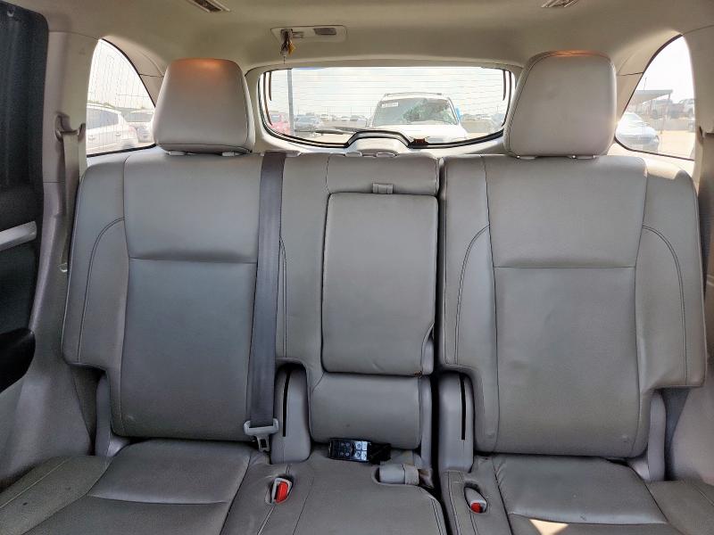 5TDKKRFH7GS177561 - 2016 TOYOTA HIGHLANDER XLE Czarny zdjęcie 10