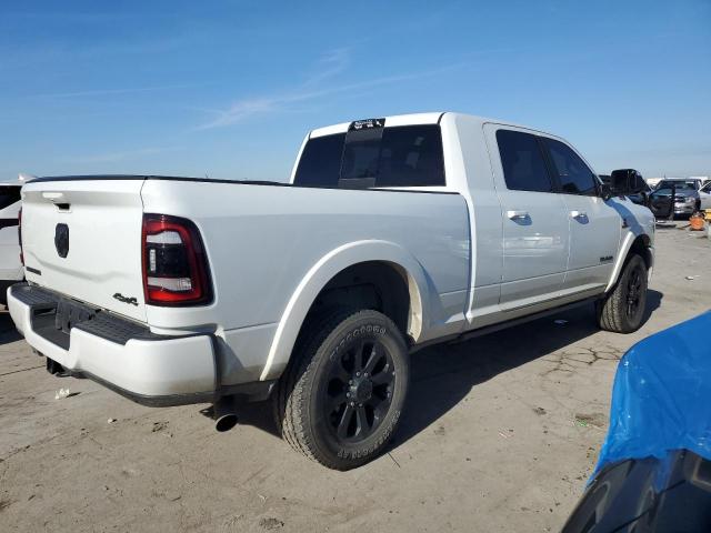 3C6UR5NL4NG433919 - 2022 RAM 2500 LARAMIE WHITE photo 3