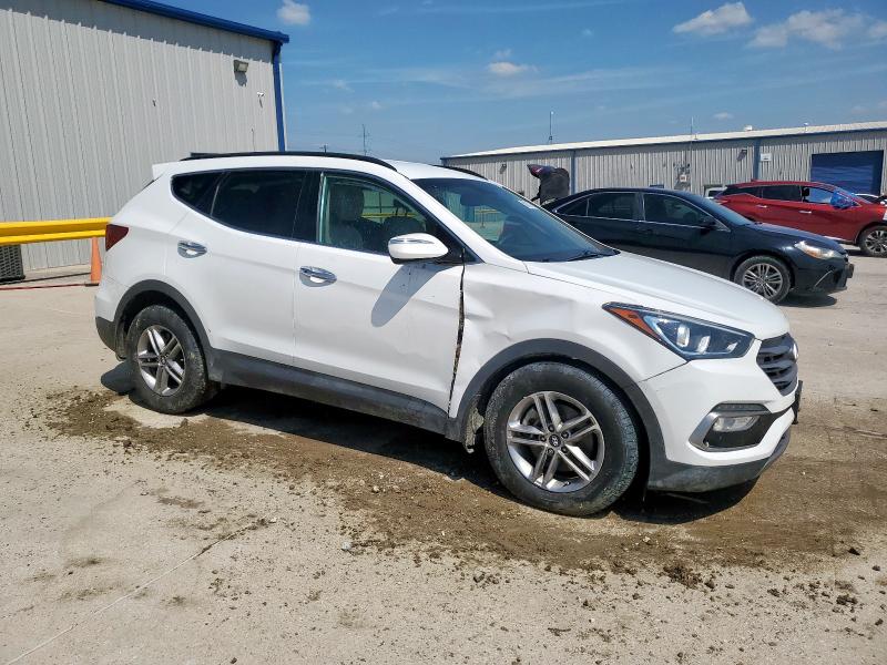 5NMZU3LB6HH042033 - 2017 HYUNDAI SANTA FE S WHITE photo 4