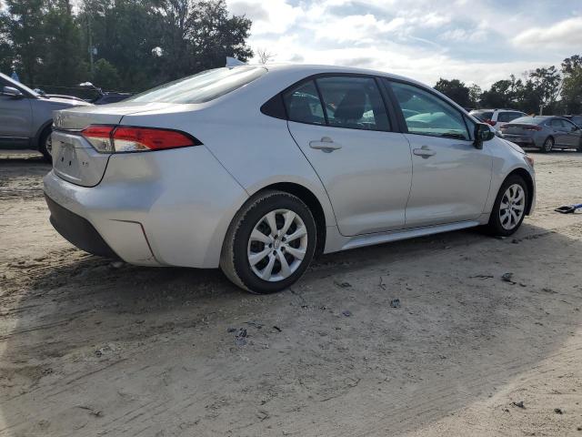 5YFB4MDE0RP111581 - 2024 TOYOTA COROLLA LE ვერცხლისფერი ფოტო 3