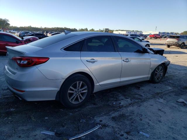 5NPE24AA7FH137544 - 2015 HYUNDAI SONATA ECO SILVER photo 3