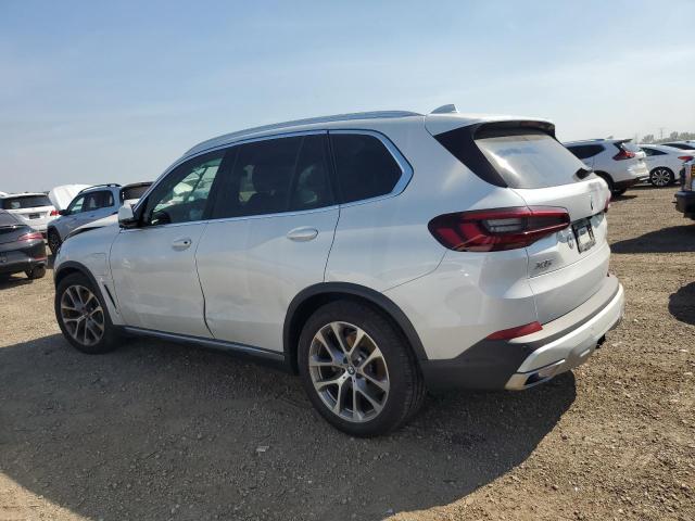 5UXTA6C00M9F27743 - 2021 BMW X5 XDRIVE45E WHITE photo 2