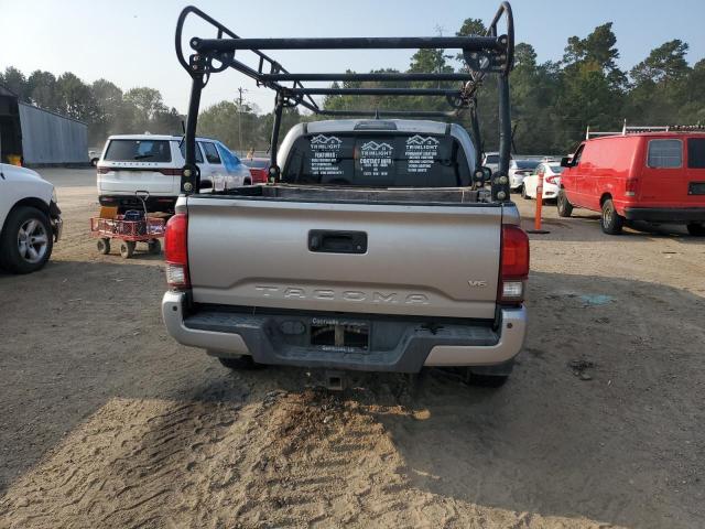 5TFCZ5AN3JX156522 - 2018 TOYOTA TACOMA DOUBLE CAB 银色 照片 6