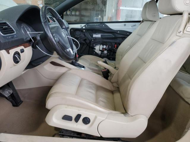 WVWFW7AH7CV020498 - 2012 VOLKSWAGEN EOS LUX 白色 照片 7