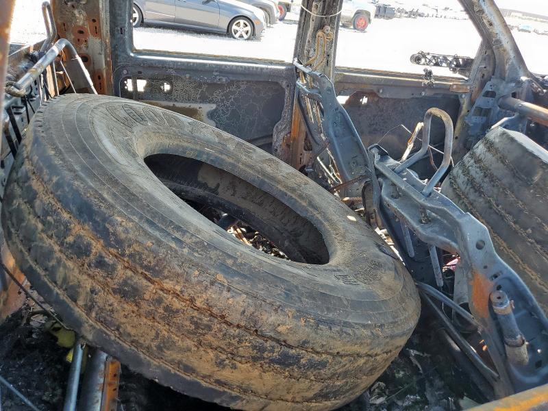 3C6UR5CL9GG247752 - 2016 RAM 2500 ST 烧焦的 照片 10