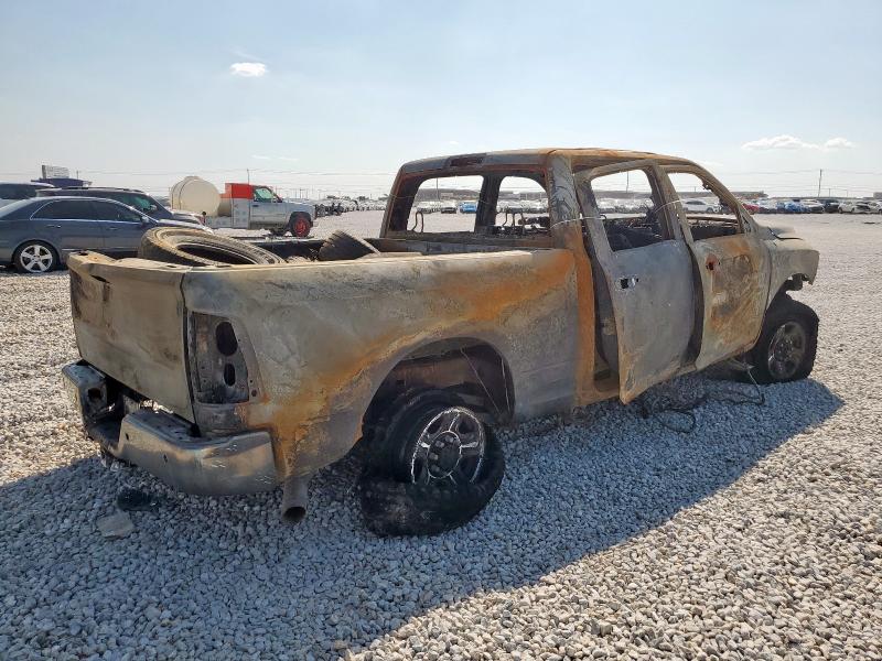 3C6UR5CL9GG247752 - 2016 RAM 2500 ST 烧焦的 照片 3