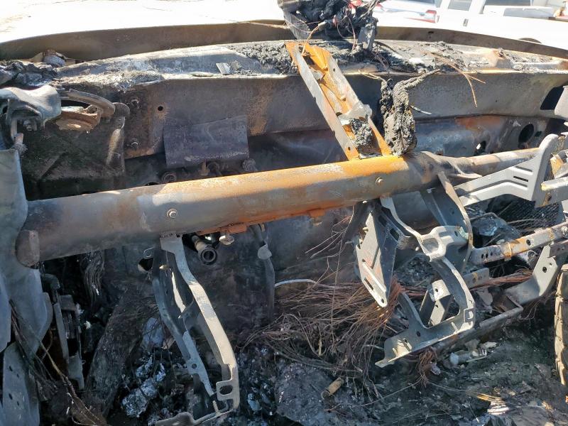 3C6UR5CL9GG247752 - 2016 RAM 2500 ST 烧焦的 照片 9