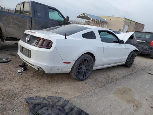 1ZVBP8AM4E5311409 - 2014 FORD MUSTANG WHITE photo 3