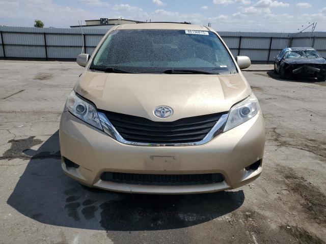 5TDKK3DCXCS219252 - 2012 TOYOTA SIENNA LE 金色 照片 5