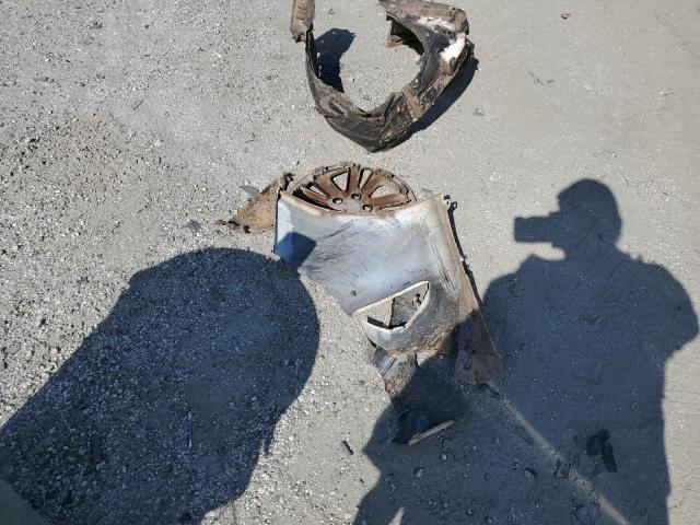 JTDKARFU1J3067212 - 2018 TOYOTA PRIUS 白色 照片 12