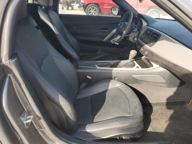 4USBT33515LS54180 - 2005 BMW Z4 2.5 Srebrny zdjęcie 10