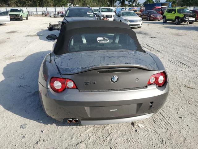 4USBT33515LS54180 - 2005 BMW Z4 2.5 Srebrny zdjęcie 6